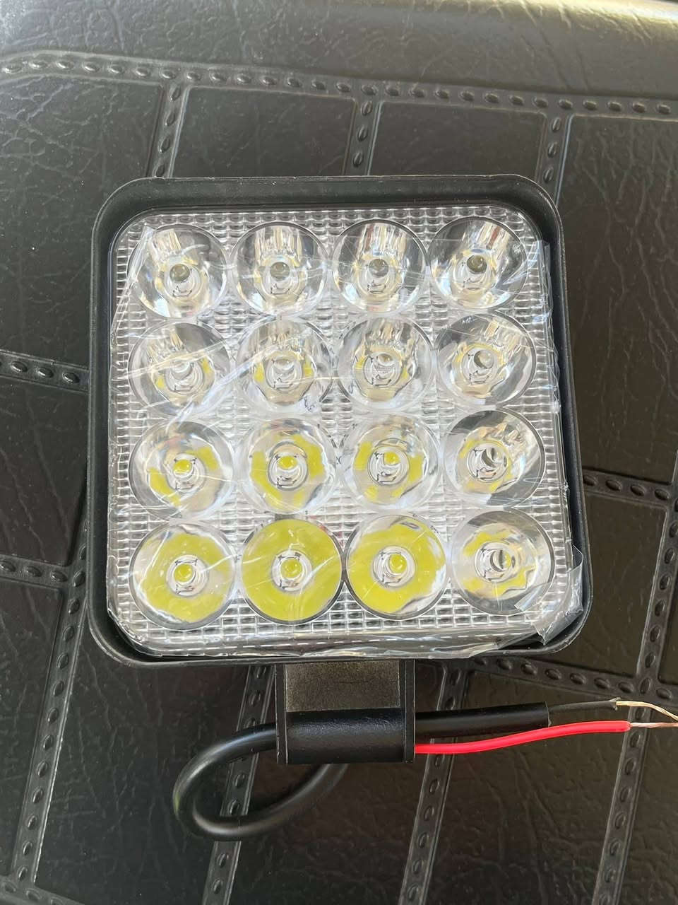 لدات مال سيارة عندي قطعتين اثنينهن ب8 
على واتساب ***********
