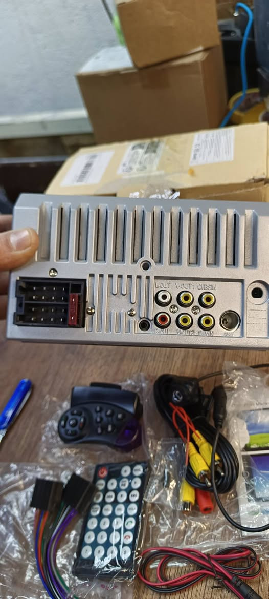 سلام عليكم شاشه سياره 7 انج فول مواصفات كامره خلفي نضام اندرويد + كار بلي جديد باله امزون سعرك


**إذا كنت صاحب هذا الإعلان وتريد حذفه لأي سبب، رجاءا أرسل رسالة إلى الدعم الفني**