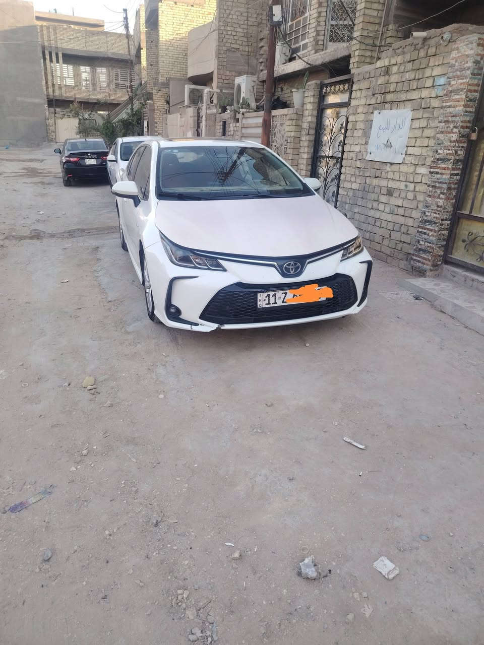 السلام عليكم كورلا هايبرد موديل ٢٥ للبيع ماشية ٤٣ الف بغداد بسمي بيها رصعتين صغار السعر ١٥٠ وبيه مجال حك الجيه السياره فول مواصفات رقم ***********
