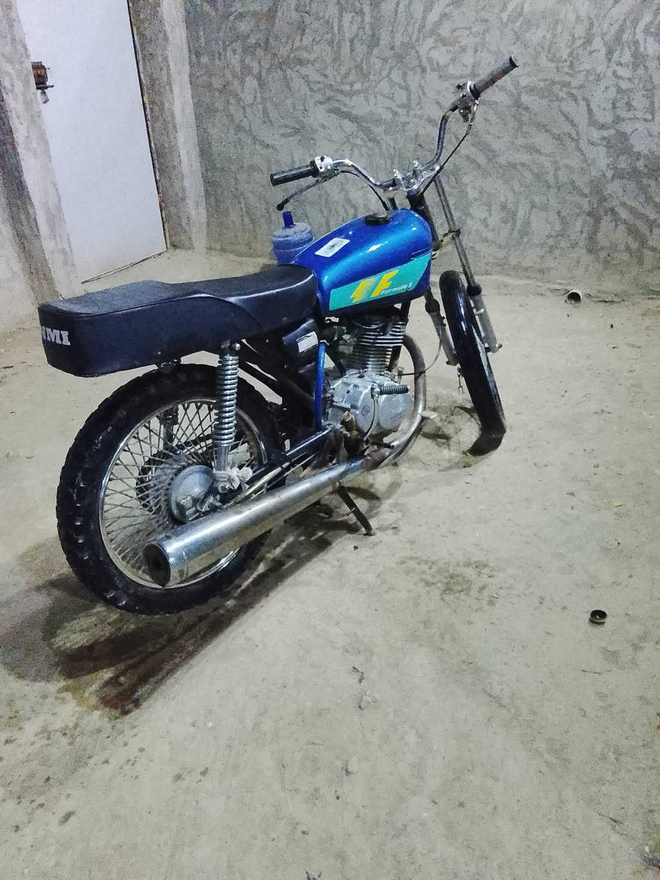 225 السعر


**إذا كنت صاحب هذا الإعلان وتريد حذفه لأي سبب، رجاءا أرسل رسالة إلى الدعم الفني**