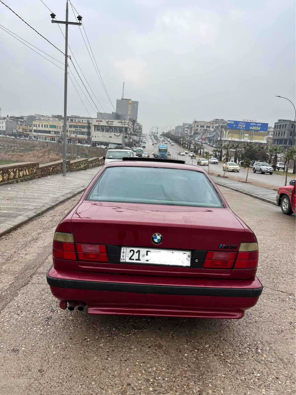 سلام عليكم 
لبيع BMW🔥
✈️525Aiاصل
موديل 1992
لون ماروني 
مسكر  بلادي. كير اوتوماتيك
فتحه سلايد
كشنات جلد و قماش
ستيرن ارباگ
بجم عريض
دعاميات m سبورت
تايرات ويل خليه   جديد
سيارة مصبوغه عام جماليه جديد 
طخم + حداديه جديد 
رقم سليماني   رقم و سنويه جديد
كير و محرك. ب شرط
تحويل ب شرط غرامات مابيها
————————————————-
عنوان :عقرة قريب موصل و اربيل 📍
رقم تلفون 📞 
    كورك👈***********  
أسيا👈***********
***********
واتساب موجود علي كورك📲 أربيل, العراق
