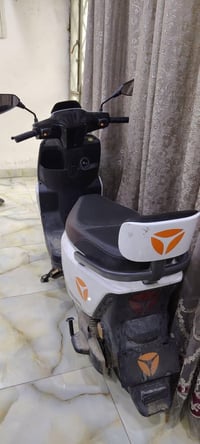 دراجة شحن كهربائية • Yadea Racer • بطاريات أسيد