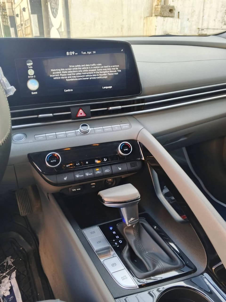 🚗هيونداي النترا 2023
• وارد امريكي 
• رقم بغداد الجديد 
• ⁠فول مواصفات عدا الفتحه 
• ⁠مكينه 2000دوش
• بصمه+تشغيل عن بعد+بصمة ابواب
• ⁠شاشات متصله كبيره دجيتل
• ⁠تدفئه مقاعد
• ⁠تبريد مناخين بيانو 
• ⁠ثلاث انظمة قياده 
• ⁠قياده ذاتيه (داخل المسار)
• ⁠التحذيرات اماميه خلفيه من التصادم 
• ⁠(رادارات)
• توقف ذاتي (بريك تلقائي للحمايه من التصادم في حال عدم الانتباه)
⁠
• مثبت سرعه متفاعل بالقياده 
• ⁠سايد بريك اوتو
• ⁠اوتو هواد
• ⁠صندوق خلفي بصمه +يفتح عند الاقتراب تلقائيا 
⁠
• شاشات متغيره الانظمه والالوان
• تحذيرات جانبيه
• ⁠تحذيرات عند فتح الابواب للحمايه
• ⁠حذير عند الخروج من المسار
• ⁠مانع انزلاق 
• ⁠وباقي المواصفات بهالفئة

• ماشيه 30  ميل حلوه كصيتها ع ايدي صارلها سنتين 
• ضربتها سطحيه بدون ايرباك 
• بنيد بيه صبغ  و دعامية اماميه فقط 
• بيها ملاحضات خفيفه 
• مكينه كير حلوات
• ⁠  ودهن المكينه اصلي دائما 
 
📍مكان السياره بغداد 

📞الرقم : ***********

‏‎🔴 السـعر 142 و بيها مجال بغداد الكريعات
——————————————————
‏
