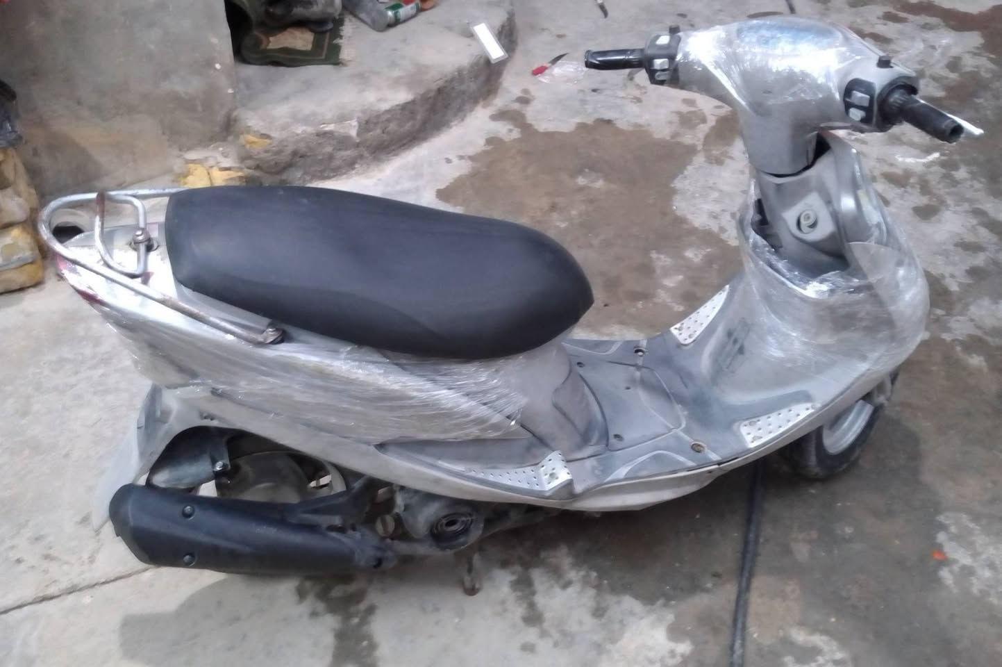 ماكس منغولي للبيع كلهه بلاد فقط مبدل ولفات كلشي شغال سعر 600 بيه مجال . مكاني سماوه  شارع الصياغ رقمي ***********
