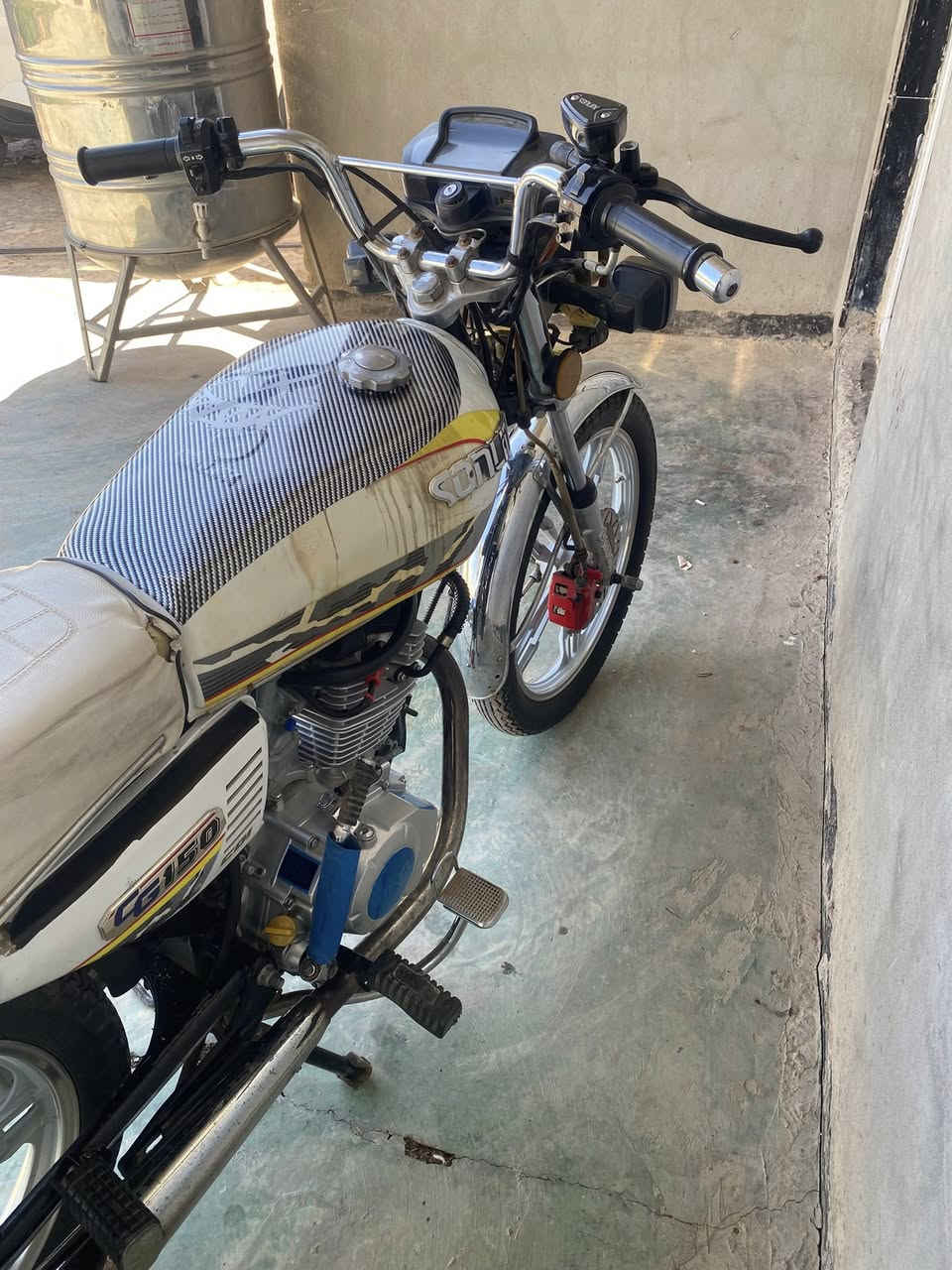 دراجه سيفان مو ديل 23بلاد اوراق اصولي المحرك سبانه ما ممدوده عليه كله شغال كهربائيات كلوبات اشاير كله شغال السعر 575 وبيه مجال شي قليل المكان كنعان المو شراي لا يتعبني وسمعه كلام مو حلو


**إذا كنت صاحب هذا الإعلان وتريد حذفه لأي سبب، رجاءا أرسل رسالة إلى الدعم الفني**