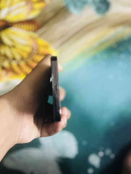 سلام عليكم 
ايفون. 13برو ماكس للبيع 
ذاكره256.  باتري100مرفوع جهاز وضع شركه مواصل مصلح ابد لون اسود كامرات فيس ايدي اتصال صوت كلشي شغال الجهاز كلش نضيف وشخط مابي    سعره740ملاحضه مكاني بيجي عندي توصيل كركوك فقط )للتواصل اتصال 📞او واتساب :***********
