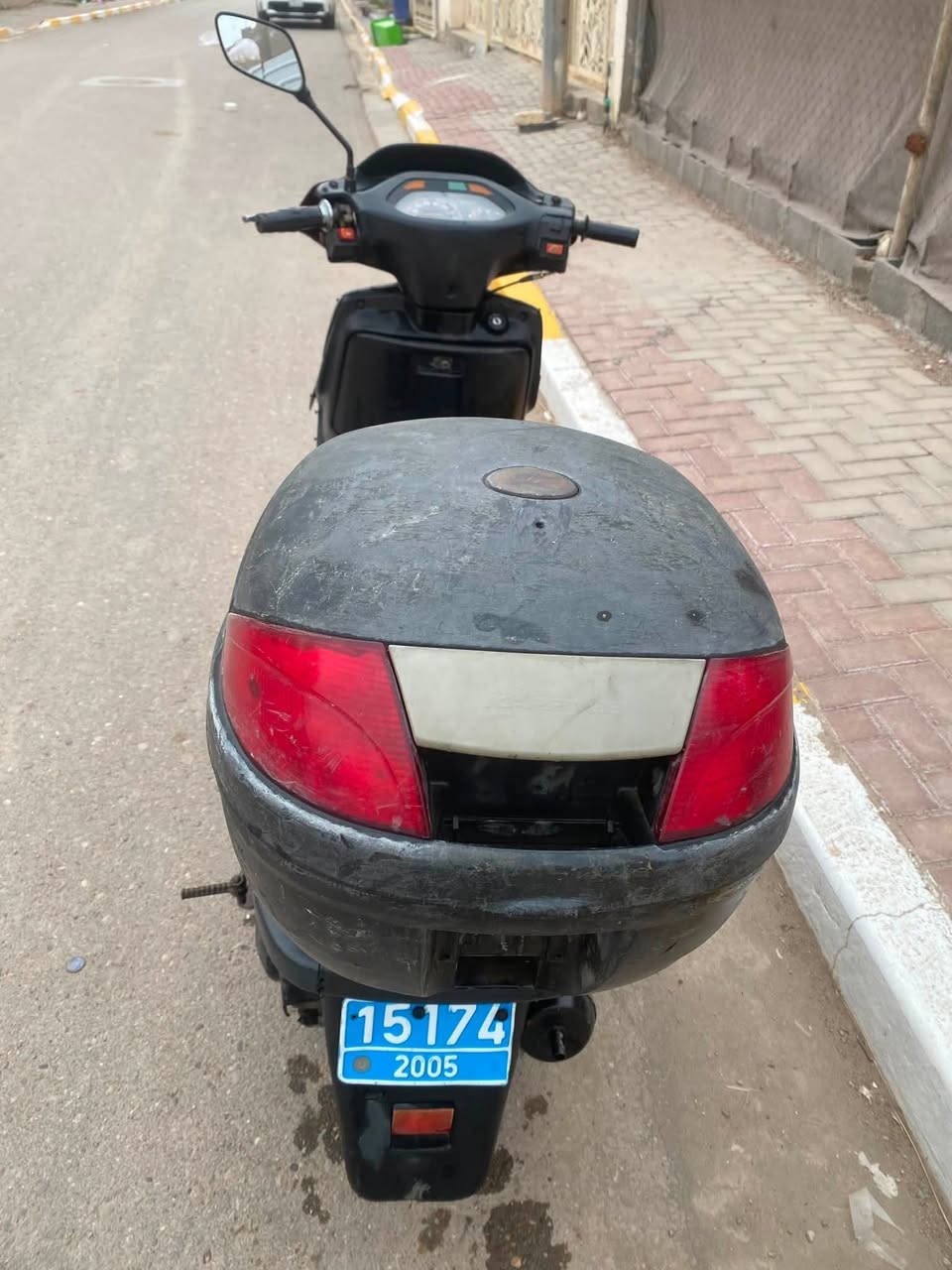 للبيع دراجه فراشه 140 مجفته كامل سعر 200وبيها مجال ***********
