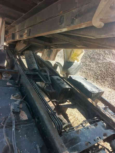 السلام عليكم اعيد النشر بسبب الوعود الكاذبه سياره للبيع كفاله كير مكينه شاصي تخم تاير رقم بغداد تحويل ثاني السعر 71 اني مكلف بلنشر مكاني البصره_ القرنه للأستفسار ‭0787 471 7698‬
