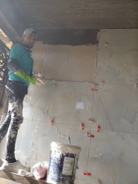 خلفه لبخ وبياض والواح بورسلين ومرمر وگرانيت  وسيراميك ارظي وجداري ودرج...