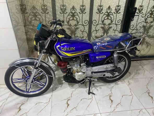 ئه‌م ماتۆره‌ بۆ فرۆشتن مۆدیل2023گیرو مه‌كینه‌ به‌شه‌رت مه‌كینه‌ sonik مه‌كینه‌ باس سه‌ری كرایته‌وا دوو تایه‌و ویل لۆكی له‌سه‌ره‌ ماتۆره‌كا كاراباهی هه‌موو به‌شه‌رت لایت سلفو شتی هه‌موو مه‌زبوته‌ ماتۆره‌كا مانفیستی بزربوا مالی مالی مه‌ده‌نی هه‌موو به‌شه‌رت به‌شه‌رتی ئاغدی لۆ داكام شوین هه‌ولیر نرخی440محماله‌ژ/م*********** أربيل
