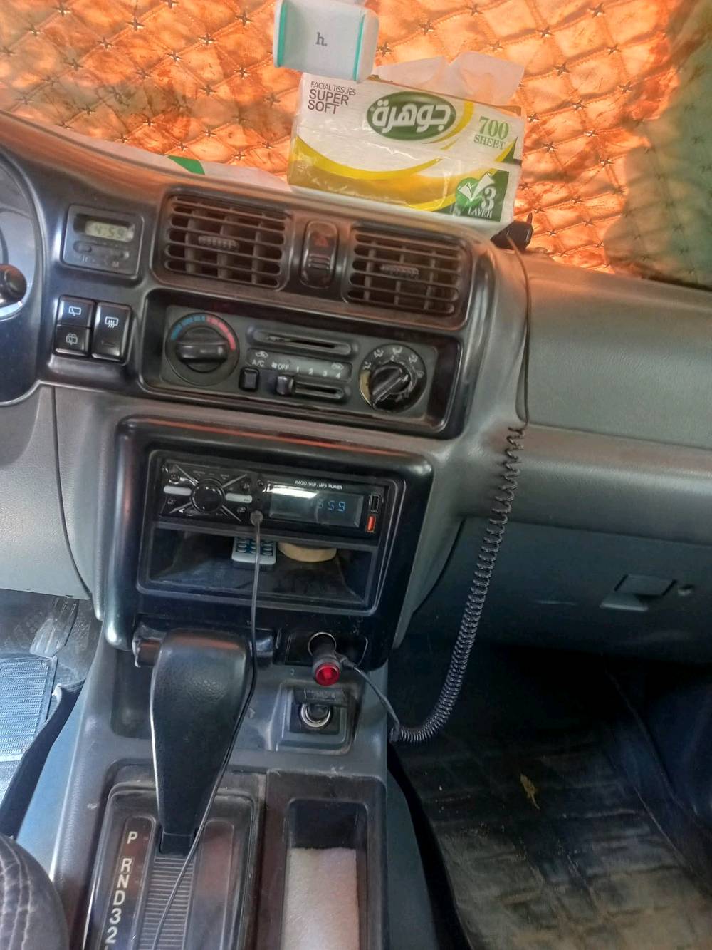 السلام عليكم اخوان سياره ازوزه للبيع او مروس حسب القناعه مديل 2000 رقم دهوك كير ومحرك خير من الله بريد تتفه شغالات الكهربايات كله تشتغل ماعوزه برغي السياره خير من الله الاستفسار اتصل واتساب فقط 