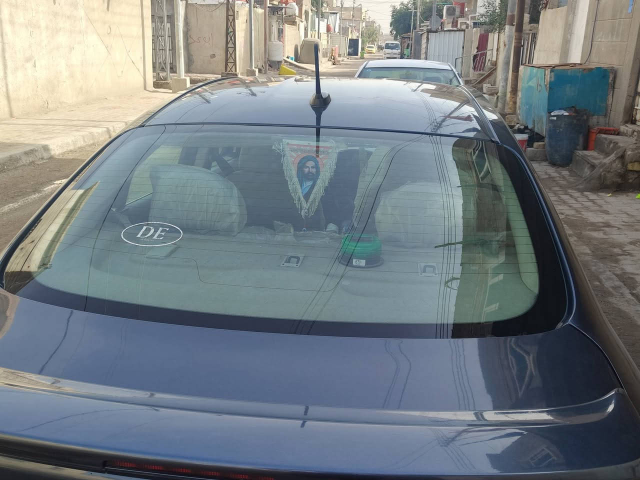 السلام عليكم نيسان فيرسا وارد امريكي هادثهه جاملغ الكدام  مديل 2015 سياره جاهزه من كلشي حداده جديده تبريد حلو السياره كلش نضيفه  السنويه بسمي ورقم نگليزي السنويه نافذه الغايه 28/08/2027 مصفره غرامات 
السعر 95 /***********
