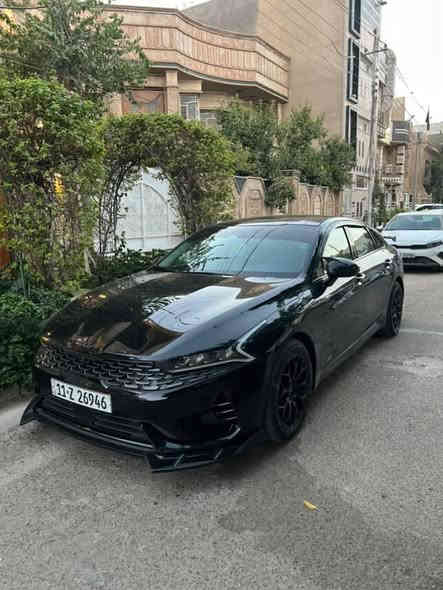 السلام عليكم 
موديل : 2023 k5
فئة : EX 
محرك : 1600 turbo 
_______________________
حادث : جاملغ خلفي جهة السايق صبغ + مبدل قبغ جنطة صار بيه حادث بالعراق شويه من الباب الخلفي الورا الصدر وجاملغ الخلفي يعني ابيعلك 4 قطع صبغ خلفي
_________________________
الاضافات على السيارة :
لدات داخلية متغير متحرك 
لايتات امامي متغير كل الالوان
سبايدر خلفي عالي
دوسات 
لحية امامية
كفرات مري باتمان
سكوبات مثلث
مطريات سحب ٦ قطع
ويل رياضي عنكبوت
تايرات جدد
كفر يدات 
داش كام 4k
سستم كاربون فايبر داخلي
_________________________
مواصفات السيارة :
دخول ذكي 
تشغيل عن بعد
رادارات امامي خلفي جانبي 
كامرات 360 درجة 
4 مودات قيادة
كشنات تدفئة تبريد
سستم boss 10 سماعات 
خزن ميموري
داخل جلد
مري قلاب + شفط 
بناراما 
تدفئة ستيرن
شحن وايرلس
تطعيمة داخل صاج خشب بلاد
__________________________
للتواصل : ***********
يوجد واتساب 
مكان السيارة بغداد.
