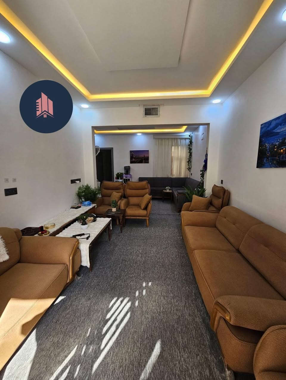 للبيع او معارضة
✅حي القادسية الثانية بفرع مرطبات الرافدين

⬅️️ مساحـة 100متر 

⬅️️الابعاد 5متر ❌️ 20متر

⬅️ الإتجاه قبلة

⬅️شارع صبه ١٠متر

⬅️️سند طابو ملك صرف 

⬅️️طابقين ٤غرف نوم 

⬅️️بناء حديث 2025

⬅️الطابق الاول:
 غرفة نوم إستقبال مطبخ هول صحيات كراج مناور صحيات خارجية

⬅️الطابق الثاني:
 ٣غرف نوم هول صحيات بلكونة بيتونة 

تفاصيل اكثر يرجى مراجعة المكتب

للاستفسار الاتصال 

📞***********

***********‬
