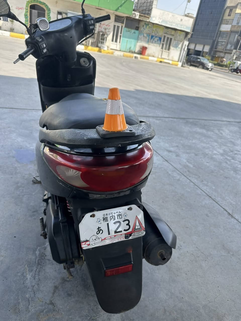 سلام عليكم للبيع دراجة بريز نوزل الدراجة نضيفه كلش و مابيهة نقص كلشي شغال محرك 
السعر :650بيهة مجال بصيط
رقم :***********
