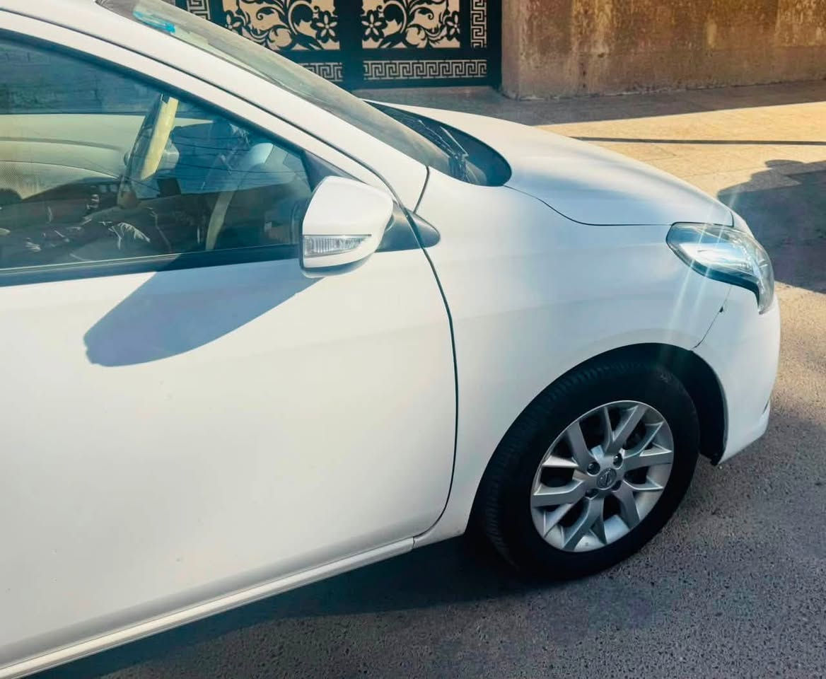 السلام عليكم 
نيسان سني هندي ٢٠٢٣ خليجي فول مواصفات ١/١ 
رقم بغداد باسمي 
بصمة 
تبريد بيانو 
مري شفط 
قطعتين تبريد 
٤ جام كهرباء 
ويل كب 
اشاير بل مري 
صارت عندي طخة بل جاملغ بسيطة وبدلته وعندي صوته موجدة بل منشور الباقي مكفول ماشيه ٧٣ الف 
السعر ١١٧ لاتصال *********** مكاني بغداد حي العامل
