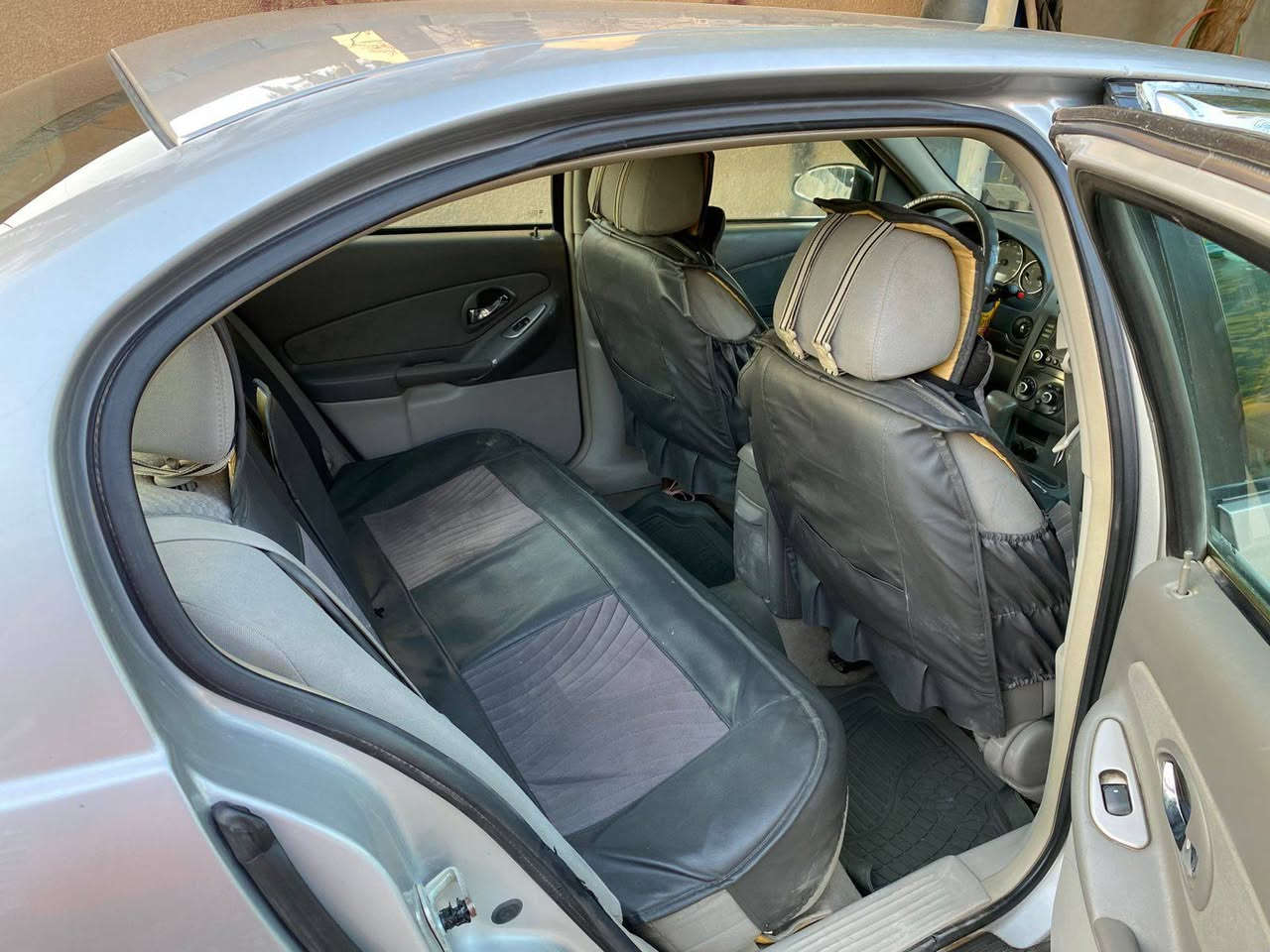 السلام عليكم للبيع او للمراوس  ماليبو 2007 سياره مال جناي جامرلوغ جهة الصدر مصبوغ  كير محرك صدر تبريد باتري تخم تاير كله جديد كامله من كل النواحي ربع مذب عليه مكانه بعقوبه السعر 60 للاستفسار ***********
