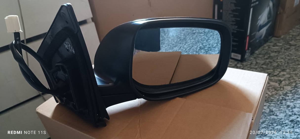 السلام عليكم... غراض كورلا للبيع.. يوجدتوصيل لكل مكان ***********.. باقين على نفس الاسعار القديمة حتى نفاذ الكمية...
1/ترايش ابواب خط. نيكل تخم 30الف... 
2/اذان محرك خلفية 40الف... 
3/لايتات خليجي من 2008ل 2013 سعر زوج 70الف... 
4/بك لايتات من 2008ل 2013سعر تخم 70الف... 
5/مرايات جانبية اسود سعر زوج 60الف.. 
6/كمبريسر تبريد خليجي تفصيخ 175الف... 
7/صاجيات ابواب تخم. 35 الف.. 
8/قاعدة فيوزات 45الف.. 
9/بطاين جاملغ تايوان زوج 30الف.. 
10/استيرن امريكي نظيف  80الف... 
11/فسفورات دعامية خلفية زوج 15الف.. 
12/ نيكل تكم سستم 35الف... 
13/فرارات تبريد 30الف.. 
14/حصيرة جنطة 20الف..
