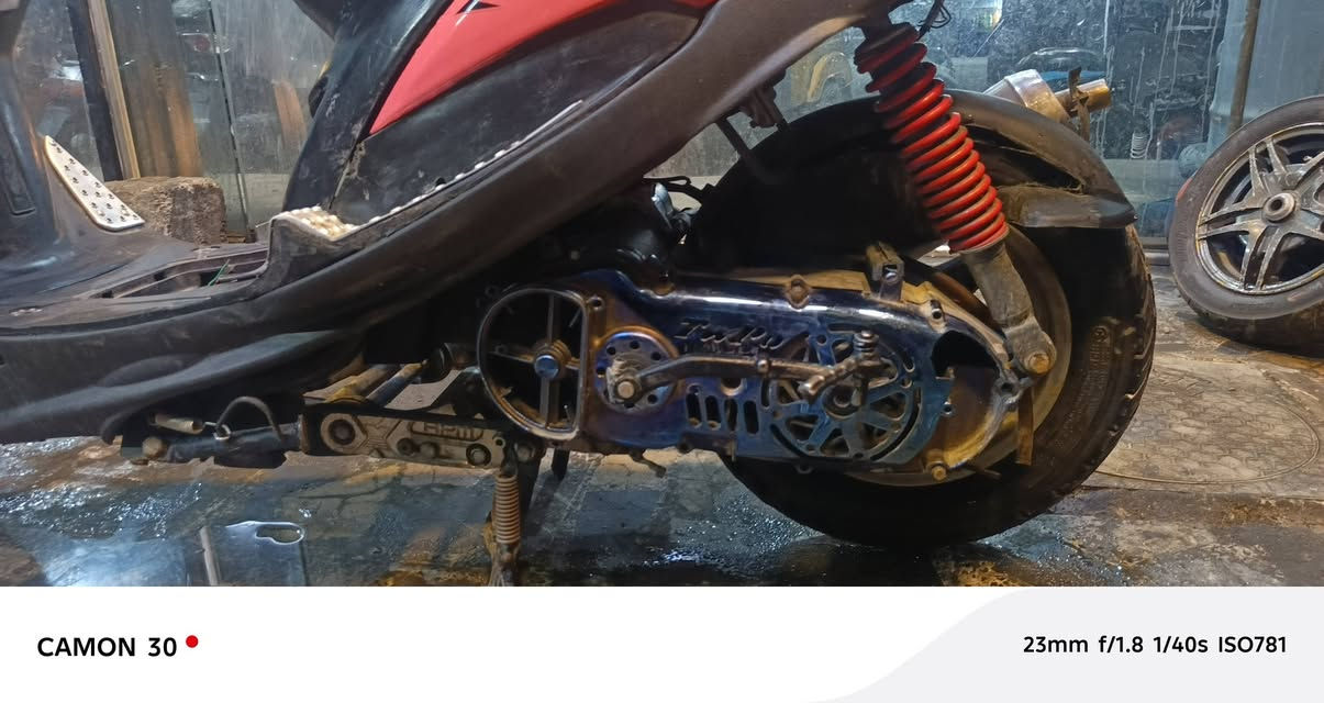 السلام عليكم. ماكس عدلة
مكينة 55 اول فتحتهة خير من الله 
_نقصهة فقط سلف _ السعر 450 وبيهة مجال بسيط
عليهة تعديل 1.كلچات اصلية 2.قبق هندر رياضي
3.شيال Rpm. 
4.صدر رياضي 
5. ويالة نجمة 
6. واقية فلاوين 
7.صالنصة ستيل 
8.قطرة دهن وتايرات 
العنوان بغداد البياع تقاطع درويش . ***********
