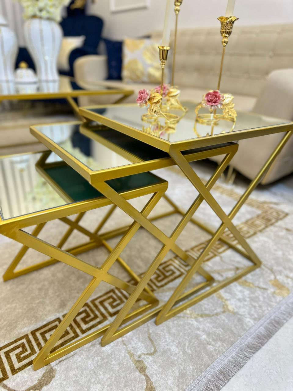 سلام عليكم عمل جميع أنواع الحداد باب شباك طبلات سقاف سندويج كيربي كيسبان كرفانات جميع أنواع مكان العمل بصره متواجد جميع مناطق البصره رقم الهاتف ***********
