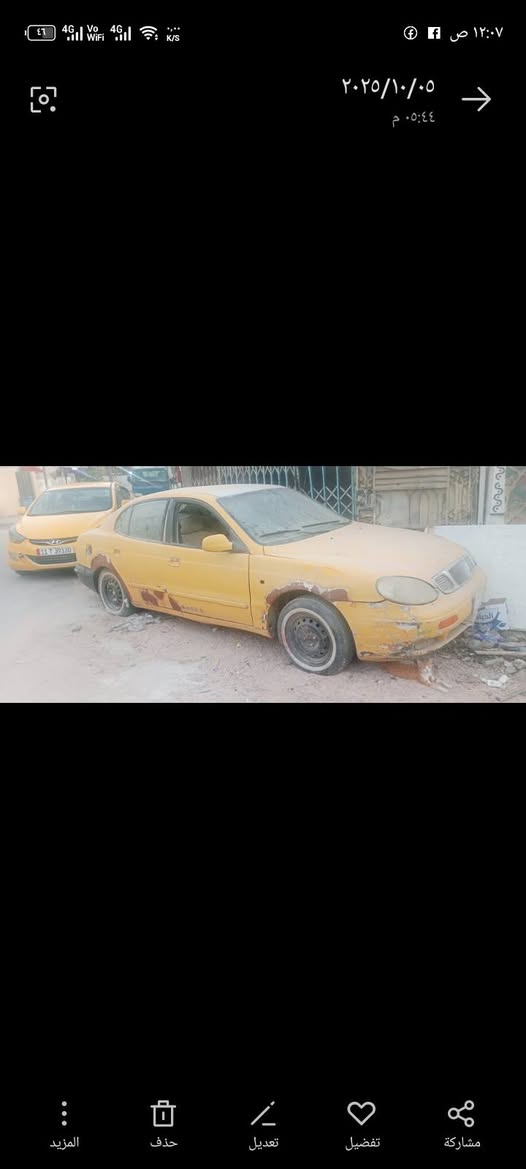 سلام عليكم سياره دايت لكانزه موديل 1999 رقمها بغداد  سياره تشتغل مابيها شي نقصها باتري والكير  بي خلل بل نمره مالته ما يبدل مكينه وكهربائيات السياره كلها شغاله أصل السياره خصوصي لونها  الأصلي القديم سلفر بحري ومحوله تكسي صفره يعني ترجع خصوصي جيب باتري وياك اشغلها الك جانت بيد سائق وعافها  ابيع تسقيط هاذ رقمي للاستفسار *********** /*********** سعرها 12ورقه قفل مستعجل عل بيعه اتصل وادلل
