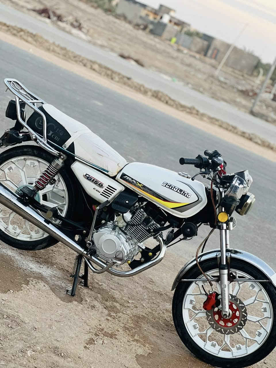 سلام عليكم دراجه سيفان للبيع موديل ٢٤وراق ستنساخ مكان الرميثه وهاذه رقمي خاص مغلق ***********
