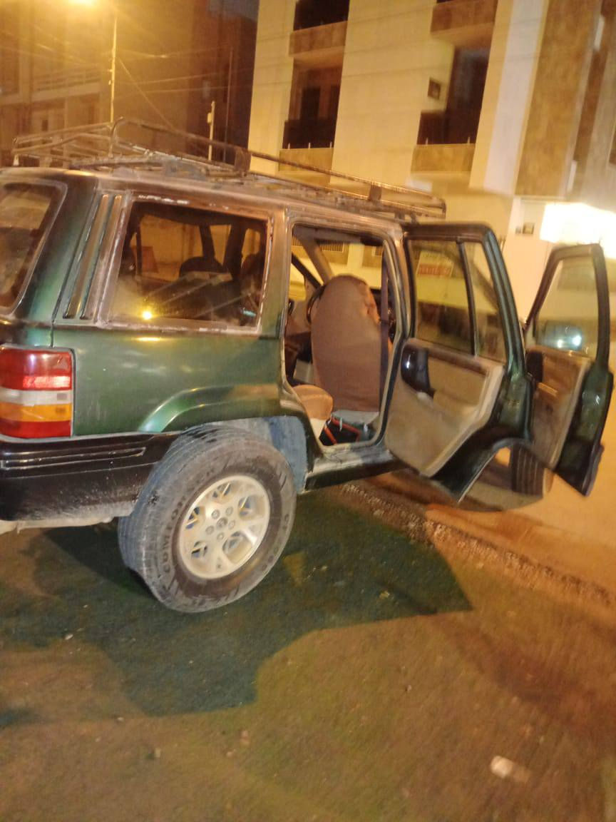 من رخصت الدمن سياره جيب شيروكي 
مديل 95 
مكينه الفين ونص 
حداديه خير من الله 
صدر جديد 
مكينه وكير خير من الله 
تيارت نضيفات كشر نضيف شوفت عينك 
 سياره تجي شغل وتطلع سياره حلوه عايزه شوي ترتيب رقم بغداد عدي بيه وكاله عامه ورعيه موجود قريب عليه مدور ثاني يوم سعر 38وبيه مجال للشراي  رقم (***********)بي وتساب خاص ما اجوب
