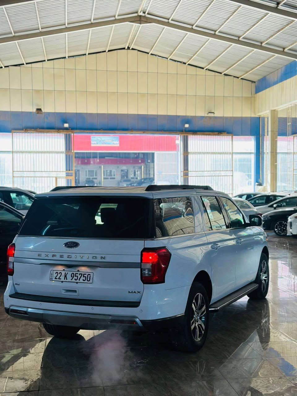 فورد اكسپدشن max ٢٠٢٢ مرقم جاهز
سعر 275بلاش
ضررخفيف شبرين صبغ حافة البونيد فقط و جاملغ مبدل اصلي شركة بدون صبغ بدون دواخل  ايرباكات سيتم فئة xlt  فول مواصفات عدا فتحة 
سياره جاهيز بدون مسرف
سيار موجود اربيل
واتساب *********** أربيل, العراق
