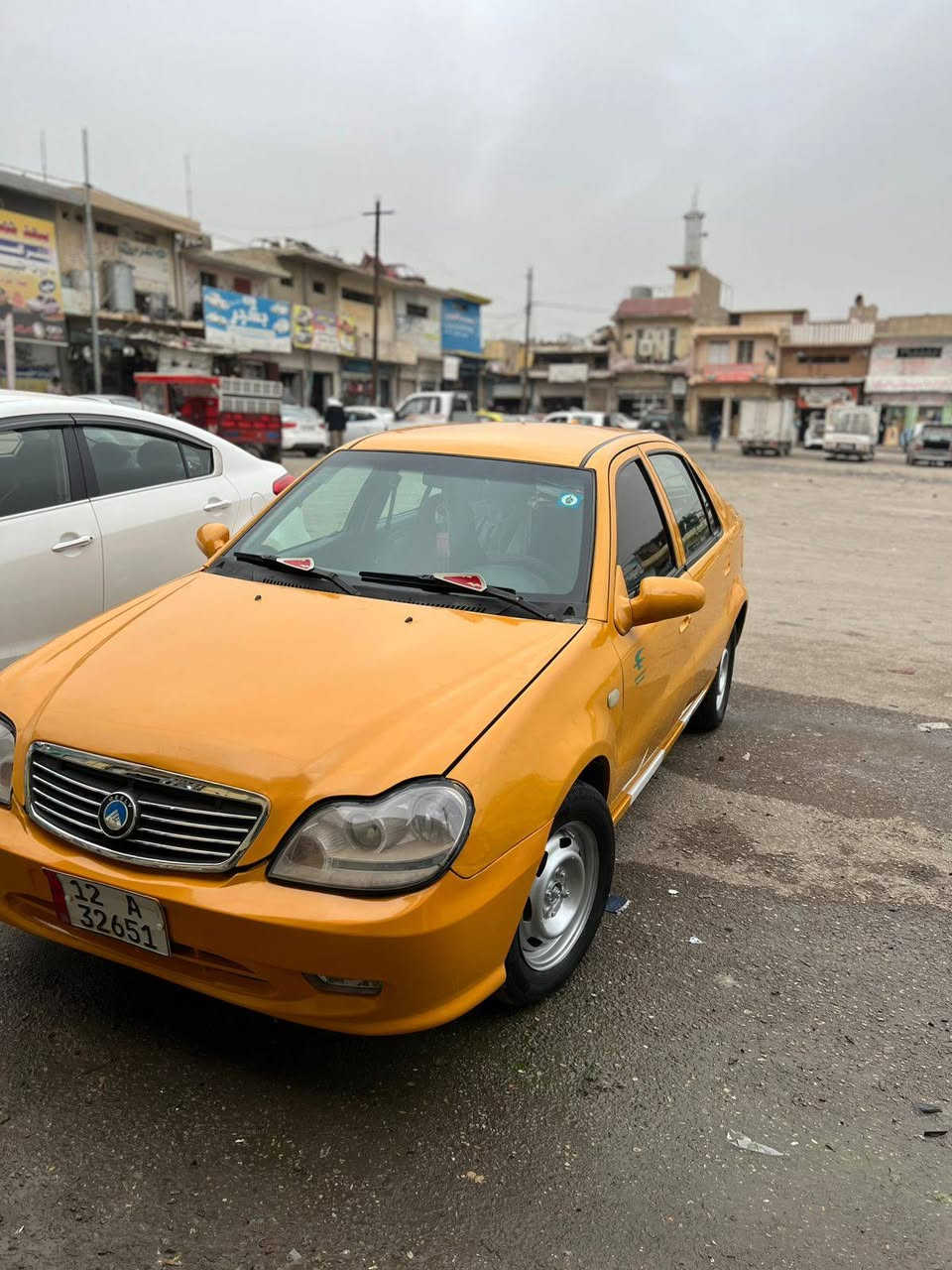 سيكي للبيع 2013 كصة الجديدة السيارة جاهزة من كلشي برغي ما تصرف عليها هيئه غرامات صفر تاخذ صافي رقم نينوى رقمها انكليزي جديد شرط التحويل كير ومحرك شرط طخم جديد طخم تايرات جديد باتري جديد عنوان موصل جانب الايمن
الاستفسار الاتصال عل رقم ***********
شرط التحويل 
سعرها 44وبيها مجال بسيط
