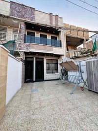 ١٠٠ متر #للبيع   بناء حديث الواجهة ٥ النزال ٢٠ عرض الشارع ٢٥ يحتوي على...