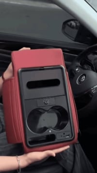 مسند ذراع • مبخرة • عطر