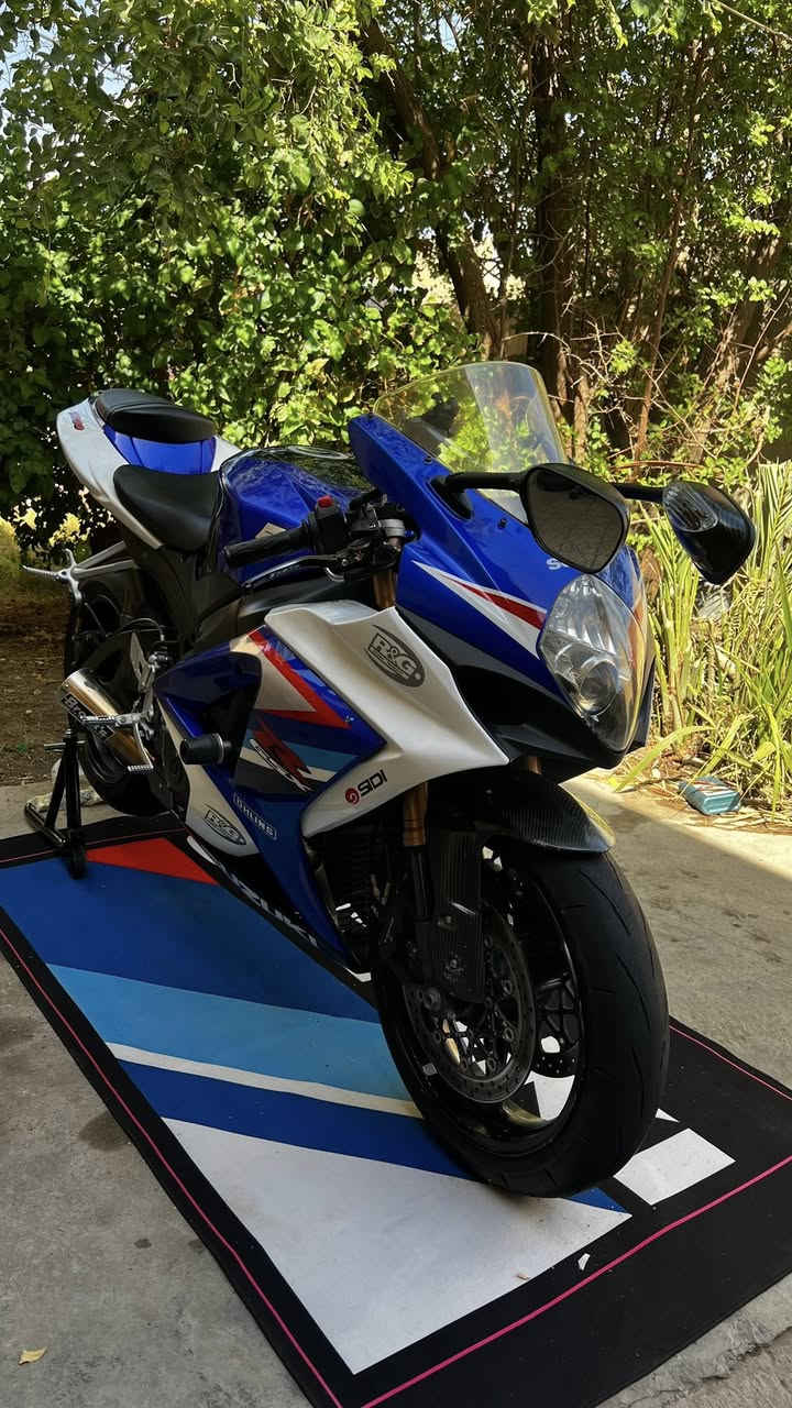 سلام عليكم للبيع جكسر 2008 بعده بحالت الوكاله مكفوله كفاله عامه شرط الفحص  دراجه مال رمبه دراجه بيه اضافات حلوه مكان الدراجه بغداد الحسينيه الشراي يتصل ويدلل خاص واتساب  ***********
