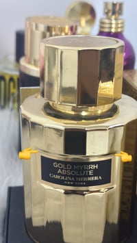 كارولينا هيريرا • عطر • مستخدم