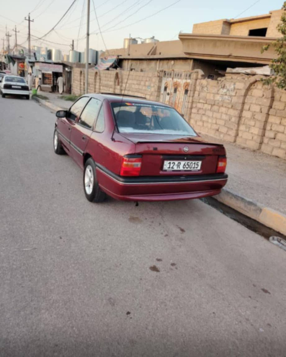 اوبل فكترا حجم ١٦ /مصبوغه جمالية / مكينة وكير شرط / تدفئه شغاله/ رقم انكليزي باسمي 
المكان: منطقه النبي يونس جماسه 
السعر :٤٥ وبيها مجال
رقم :***********
