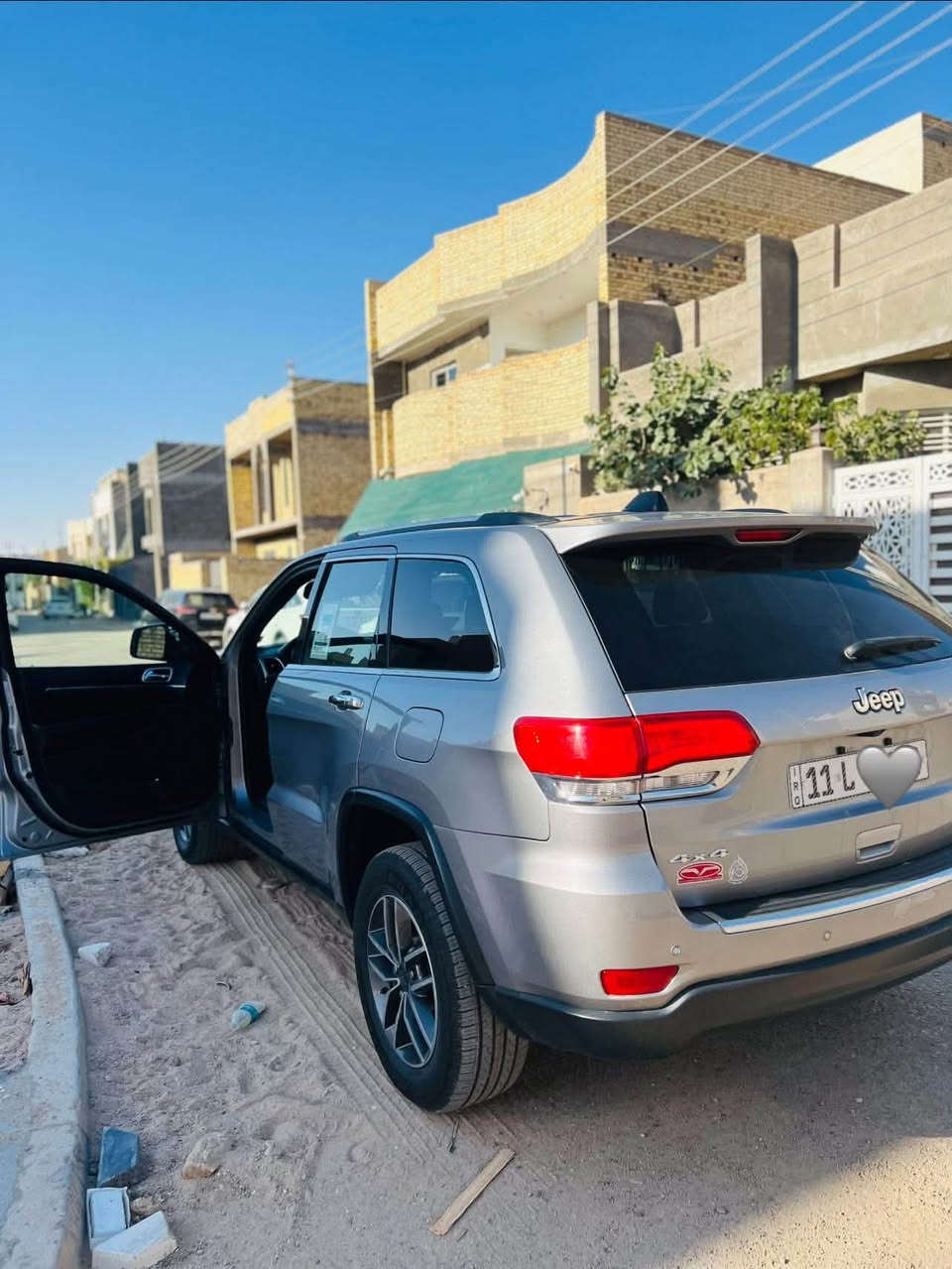 يالله جيب لاريدو 2019 فول مواصفات ماعده الفتحه رقم بغداد تحويل مباشر حادثها جاملغ وبنيد+بيبان ثنين كلير بدون حادث شرط فقط رش كلير ماشيه 105 السياره جديده حيل ب معنئ الكلمه محرك 6(3600) مكانها ميسان العماره__دور النفط للاستفسار الاتصال ***********
