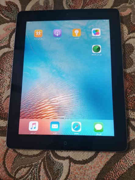 ايباد ايفون ايباد ايفون نظافه 100% مكاننا الموصل الايمن الضيف ما ابي كل شيء السعر 80 بي مجال ***********
