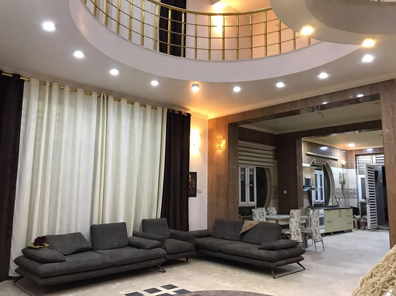 دار للبيع النجف الاشرف حي المعلمين 
المساحة ٣٥٠ متر 
يباع مع الاثاث 

للاستفسار والعرض الاتصال
***********
***********
عنوان المكتب شارع غدير كرامة مقابل حلويات رويال
