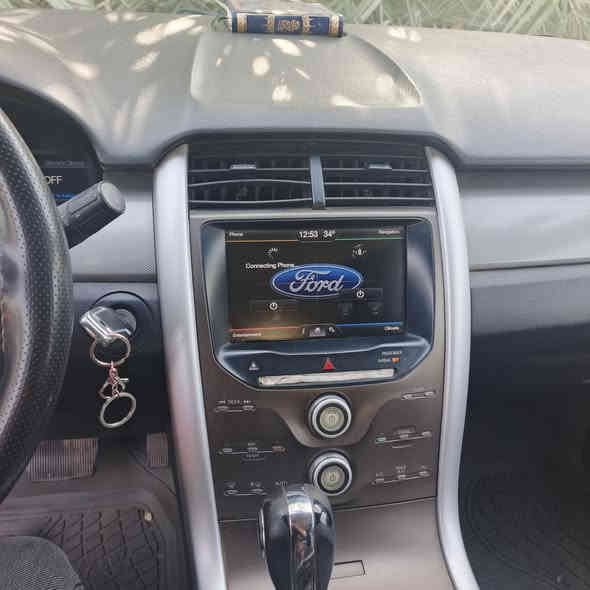 السلام عليكم فورد ايدج ٢٠١٣ ماشية ١٢٥ الف كم رقم بغداد دولي سنوية لل٢٠٢٧ باسمي كير محرك ممتاز تخم تايرات جديد سونار موجود تبريد ممتاز محرك ٣.٥ للاتصال *********** السعر ١٢٠ وبيها مجال
