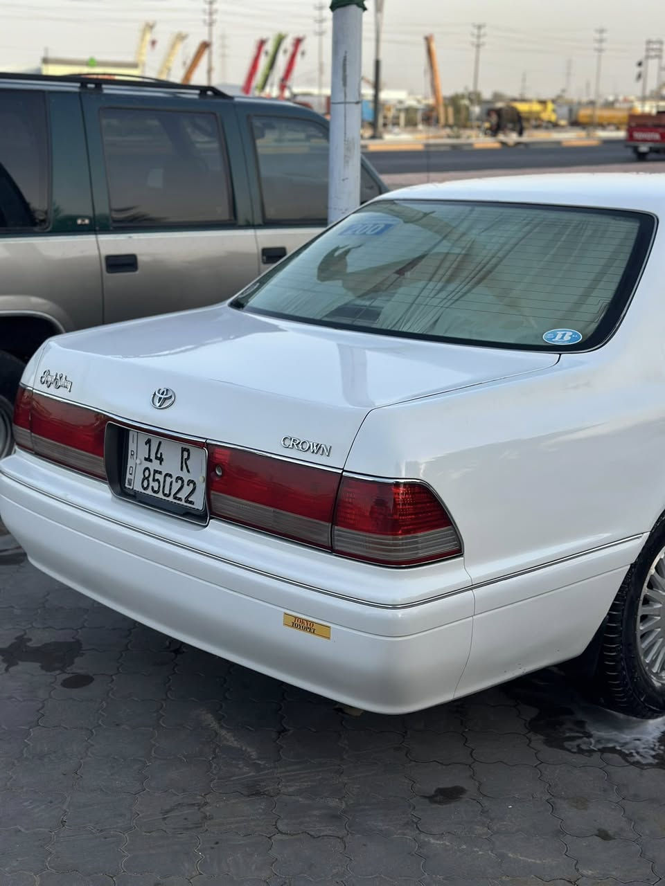 السلام عليكم سياره راس الثور ثنين ونص vvt السياره بسمي رقم دولي تحويل ثاني يوم مكينه وكير وتبريد كهربائيات كله مكفول دواخل جديده ما نقصه برغي مكاني بصره زبير رقمي *********** بيه كصه قبق بانزين جهت السايق باليابان  السعر ٩٥
