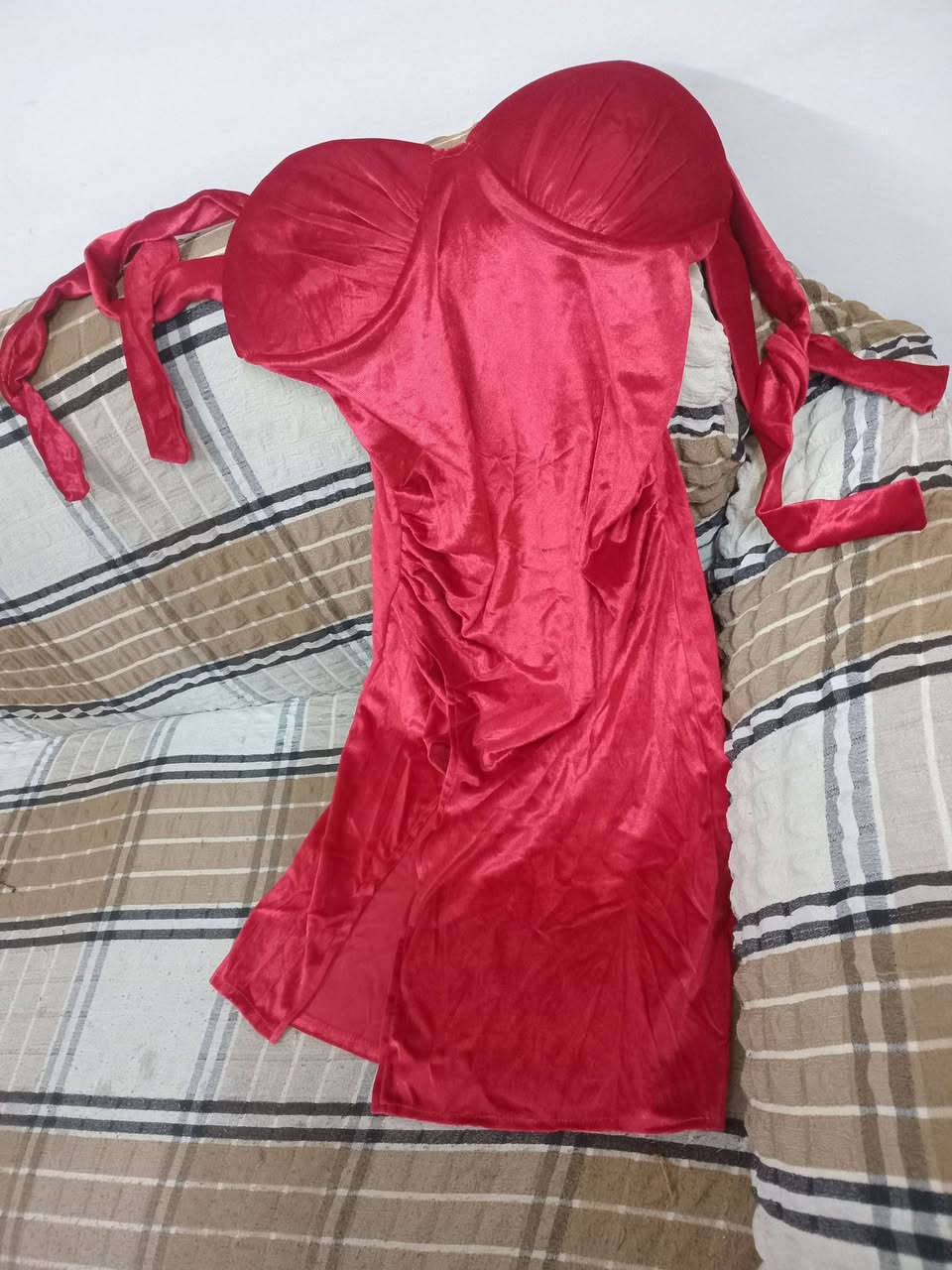 #السعر ب ٧  
فستان عيد الحب 
احمر قديفة ناعمه
قياس فري سايز 

#للحجز مراسله البيج او واتساب


**إذا كنت صاحب هذا الإعلان وتريد حذفه لأي سبب، رجاءا أرسل رسالة إلى الدعم الفني**