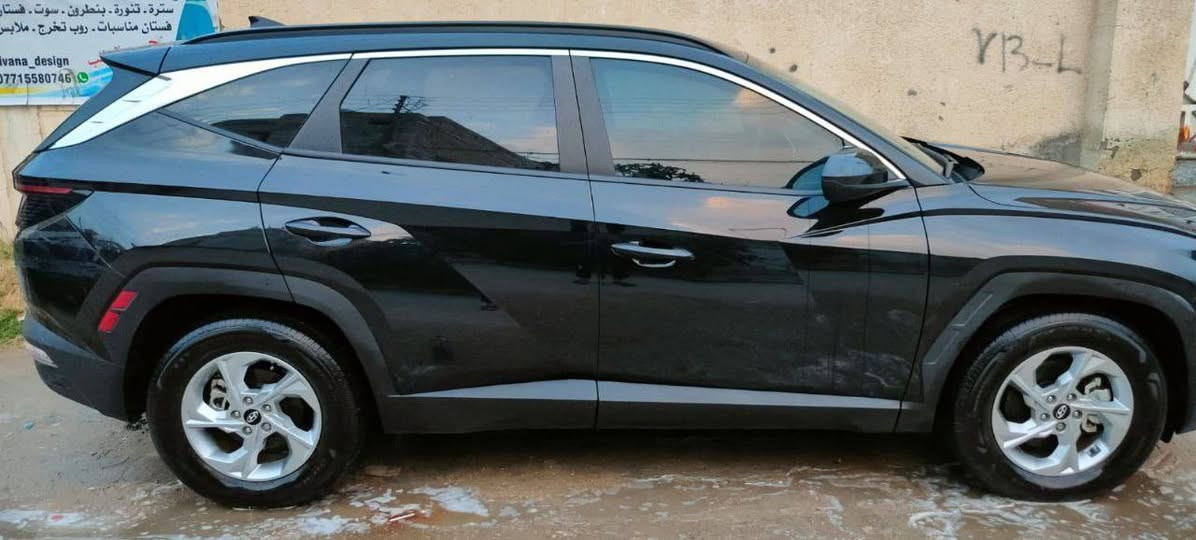 السلام عليكم
هونداي توسان 2024 لون اسود فئة SEL ، 

ماشية 10 الاف ميل فقط -محرك 2500 GDI
وارد امريكي صور الحادث مرفقة  بالمنشور .
السيارة ضربتها بالجنطة الباقي وبدلت الجنطة كلها مكفول بدون ايرباك كير مكينة مكفول.

المواصفات:بصمة-ترحيب ابواب-تشغيل عن بعد

كشن السائق كهرباء-جنطة كهرباء-رادار امامي-رادار جانبي

تحديد مسار-قيادة الية-تبريد قطعتين-مود درايف

اوتو هولد-هندبريك بصمة-كشنات تدفئة

لايت زنون-بلوجكتر زنون-شحن واير لس.

مانع انزلاق-مانع انحدار-ويل كب

شاشة كبيرة-كامرة دوارة-فول تحكم ستيرن 

بلوتوث-AUX-منافذ USB-كاربلي

مكان السيارة الناصرية 
السعر ١٩٠ ورقة 

للتواصل والاستفسار على الارقام التالية :
***********   ***********
