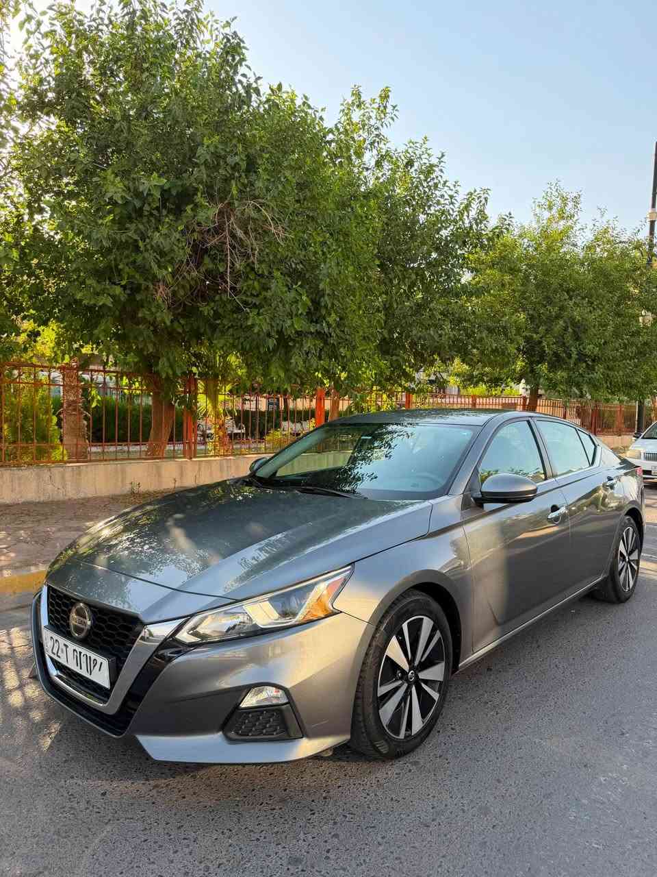 نيسان التيما s وارد خليجي موديل 2019 . حجم المحرك 2،5 والكير cvt ما مفتوح على وضع الشركة . السيارة ماشية 53 الف ميل ، سيارة مكفولة كفالة عامة من الصبغ والتعديل مواصفات سيارة رادار تحكم وتحديد السرعة لايتات زينون بلادي وبلاجكتور شاشة داخلية وكاميرا خلفية والسعر 165 ورقة وبها مجال بسيط ، وللاستفسار اكثر اتصال على رقم موبايل *********** .. أربيل, العراق

