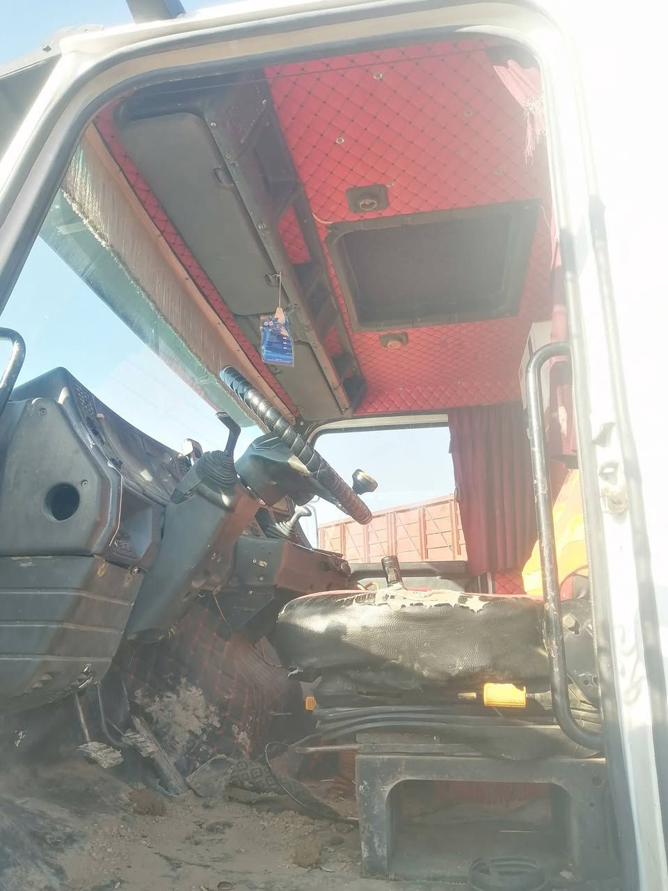 سلام عليكم للبيع 113 مديل 91 بسمي رقم أربيل تبريد ثلج مجموعه كير 5+5 محرك لاصرف ولا نفخ  شرط تحويل سنويه لغاية )11(2027 هزه جديده سعر ١٢٥ بيه مجال *********** عنوان ربيعه
