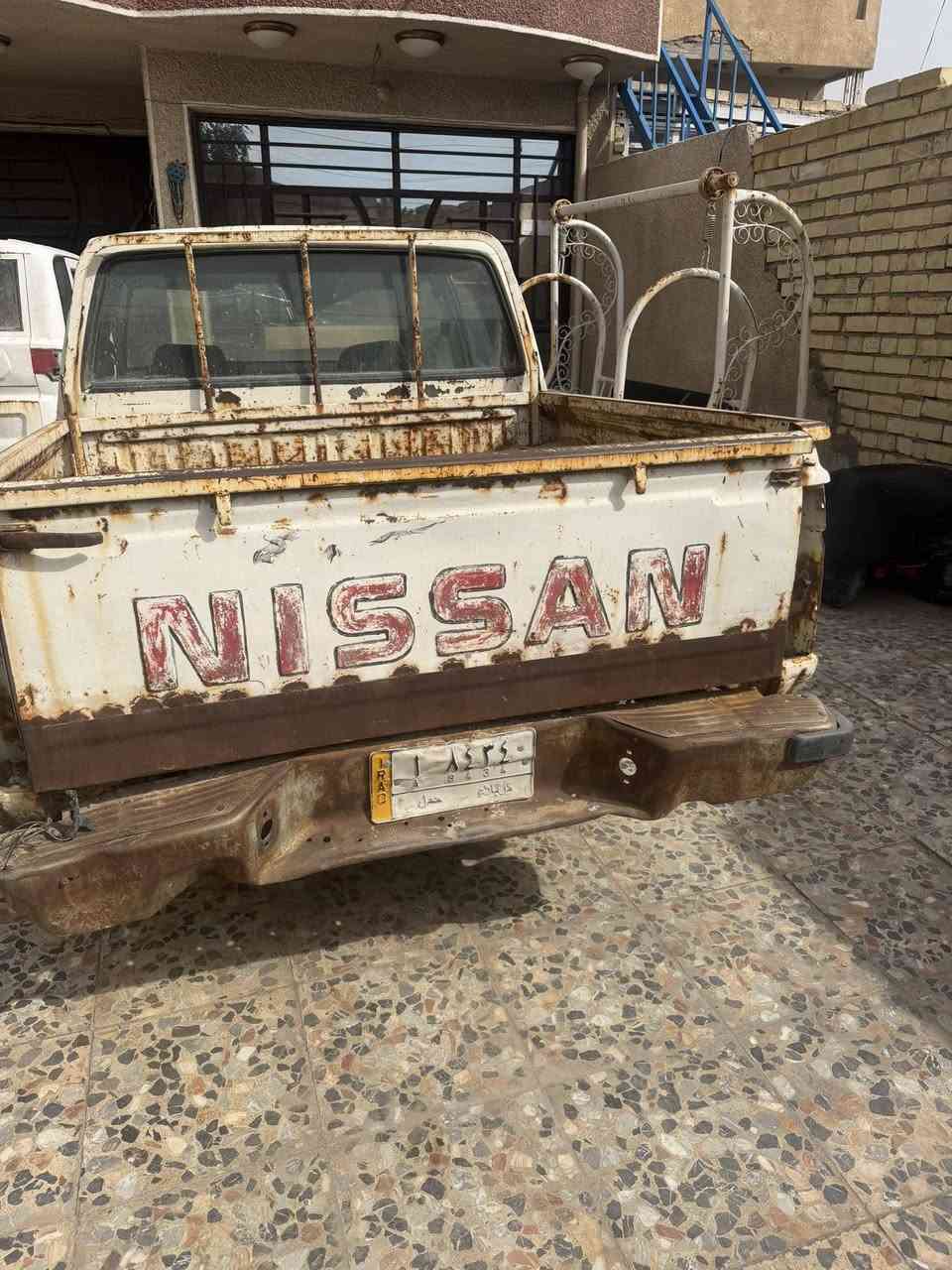 بيكم نيسان 89 رقم كربلاء بسمي كير ومكينه اوتماتيك رقم *********** مكان سياره بغداد
