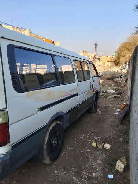 فوتو الوان مديل 2012 محرك كير اكسل خير من الله صدر امامي خلفي تخم تاير رقم انكليزي  بسمي تحويل جديد ما بيه ضربه ولا صبغ بس تلكيط اخياسات يرادله دشبول وابطاين سعر 60 تصال ***********
