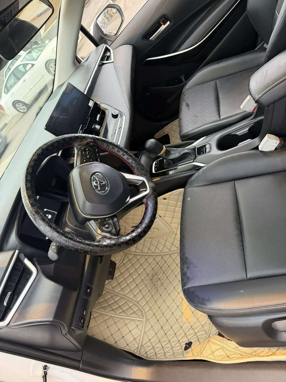 كورلا هايبرد تجميع صيني شكل الخليجي رقم بصرة مديل 2025 تحويل ثاني يوم فول مواصفات ماشيه 15 الف وقابل لزيادة السيارة استخدام شخصي مال بيت بيه طخه خفيفه كلش موضحه ب الصوره ترجع ع البارد وبيها بارد ب الصندوق على كد إصبعين مرجع بيدي ار السعر 155 وبيها مجال كلش قليل. اتصال ع الرقم *********** او التواصل واتساب العنوان البصرة القبلة
