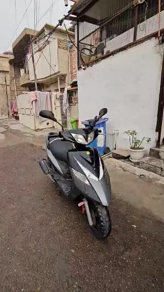 السلام عليكم دراجه ماكس ثعلب للبيع نظافه فول تريد جيب وياك فيتر وقيم مكاني بغداد  للتواصل ***********
