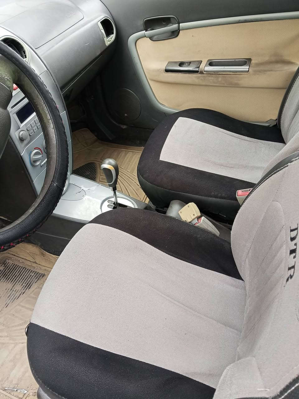 السلام عليكم
سياره للبيع شيري  اي ون
موديل 2013  مكان النجف الاشرف 
رقم نجف 
السعر 35بيه مجال بسيط
بس واتساب ***********
اتصال ***********
