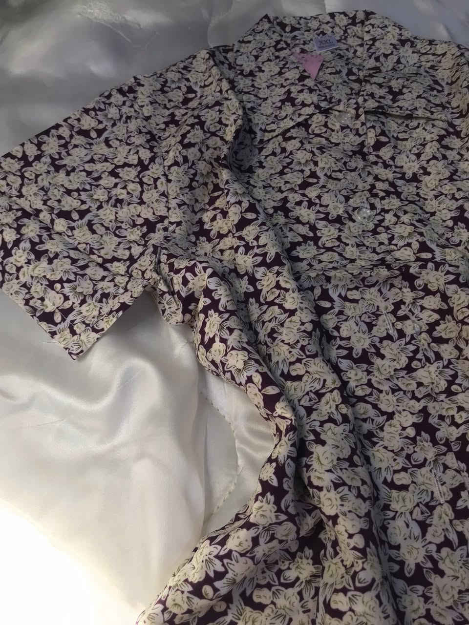 بجامة الدلوعات💕
يحلوات بجامة العيد وصلت شوفووو الجمال بجامه برموده كيلوت تجنن كل هذا وسعره 6 فقط توصيل متوفر 💕💕💕💕


**إذا كنت صاحب هذا الإعلان وتريد حذفه لأي سبب، رجاءا أرسل رسالة إلى الدعم الفني**