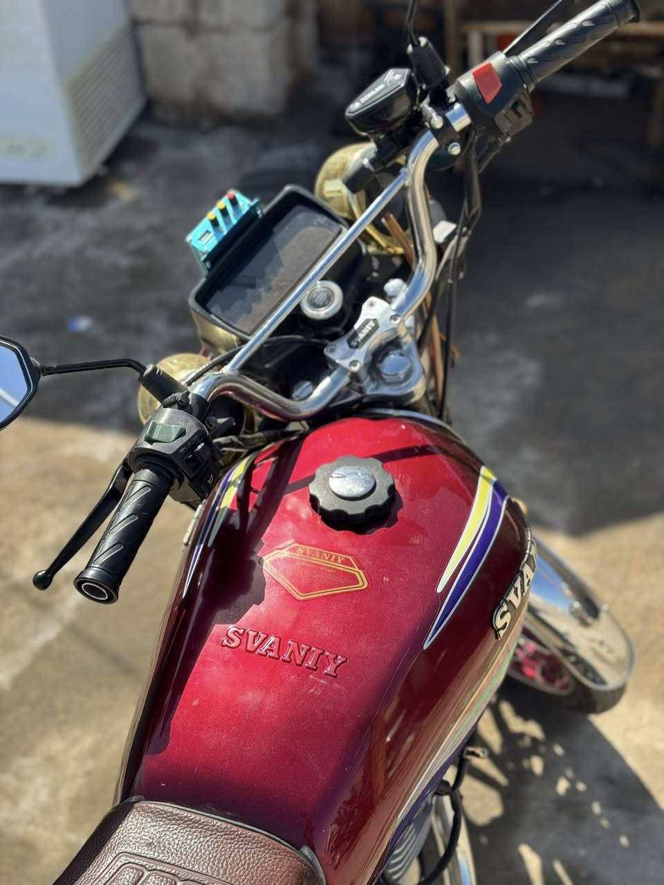 للبيع سيفان موديل 2024 كله شرط السعر 700 بي مجال العنوان تكريت القادسيه شارع ابو عقرب اتصل ***********@الجميع
